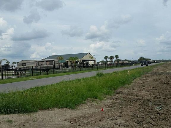 2nd image of N Barn Rd