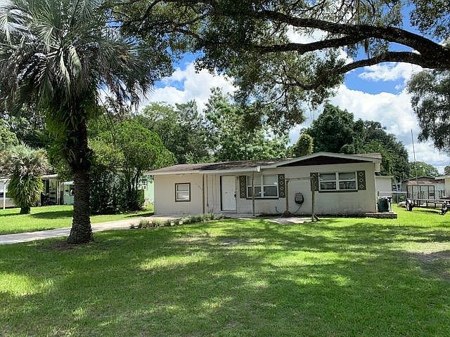 2nd image of 11038 Carol Dr