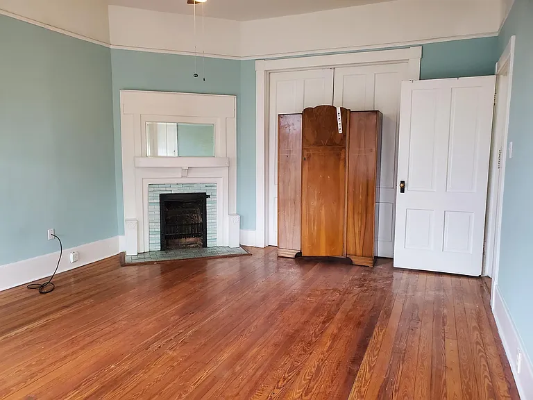 2217 Whitaker St — Photo 22