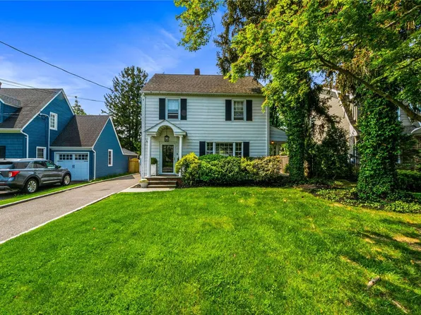 65 Calvin Avenue, Syosset, NY 11791