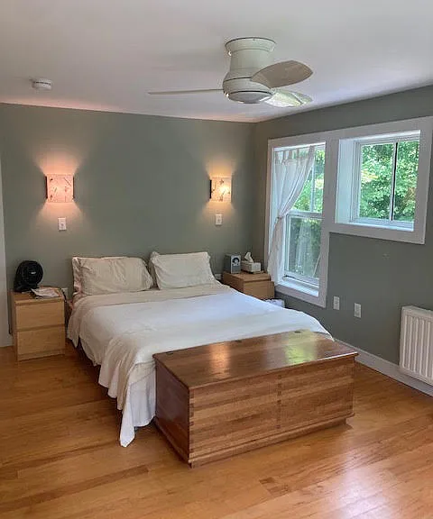 346 Ireland St — Photo 4