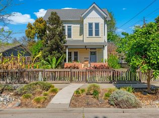 1121 4th St, Davis, CA 95616