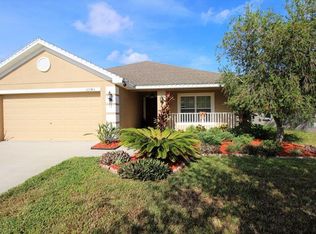 10743 Standing Stone Dr, Wimauma, FL 33598