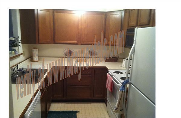 1111 Horizon Dr. #603 kitchen watermarked