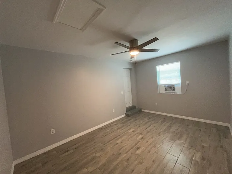 561 Raleigh St — Photo 13