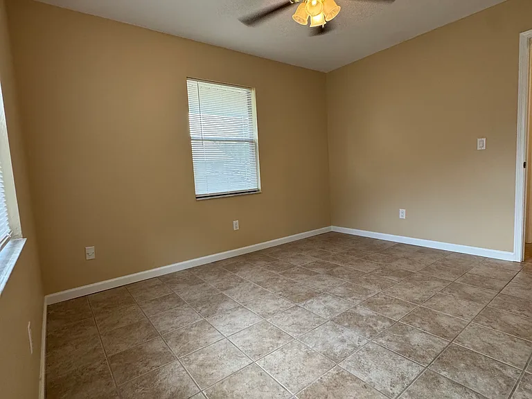 1029 SW Rossborough Ct #102 — Photo 25