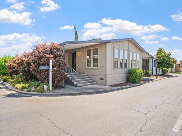 2621 Prescott Rd Space 223, Modesto, CA 95350