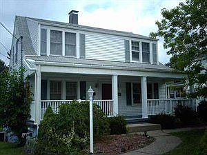 1st image of 105 Taylor Ln