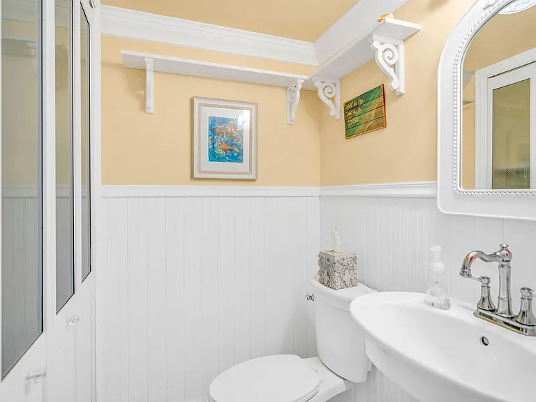 200 Harborview Dr #101 — Photo 15