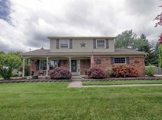 18424 Hollie Dr, Macomb, MI 48044