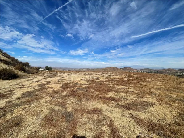 1 Crooked Arrow Dr #14, Wildomar, CA 92595