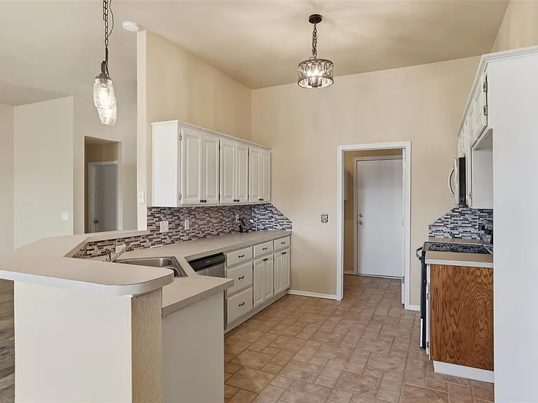5904 SE 88th St #1 — Photo 11