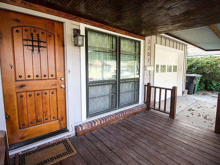 2307 Ansbury Dr — Photo 3