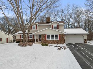 2478 Pinto Trl, Mc Farland, WI 53558