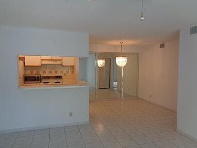 4th image of 2506 Se Anchorage Cove #104-D2