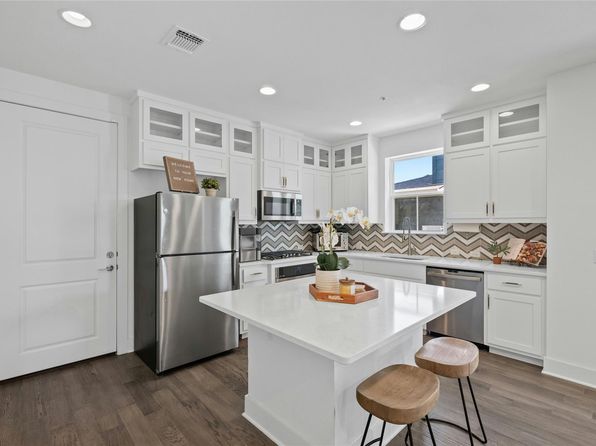 2516 Simond Ave UNIT E, Austin, TX 78723