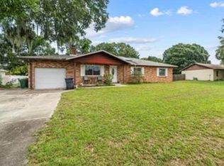 215 Connie Lee Ct, Lakeland, FL 33809