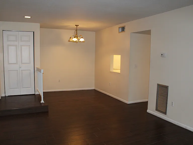3294 S Semoran Blvd #15 — Photo 3