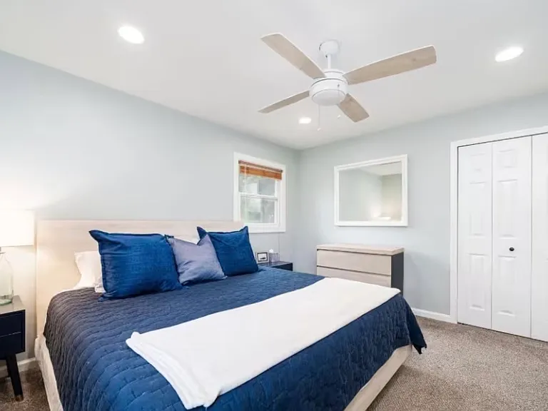 1227 Gardens Ave — Photo 6