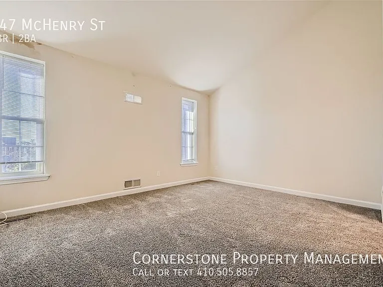 847 McHenry St — Photo 7