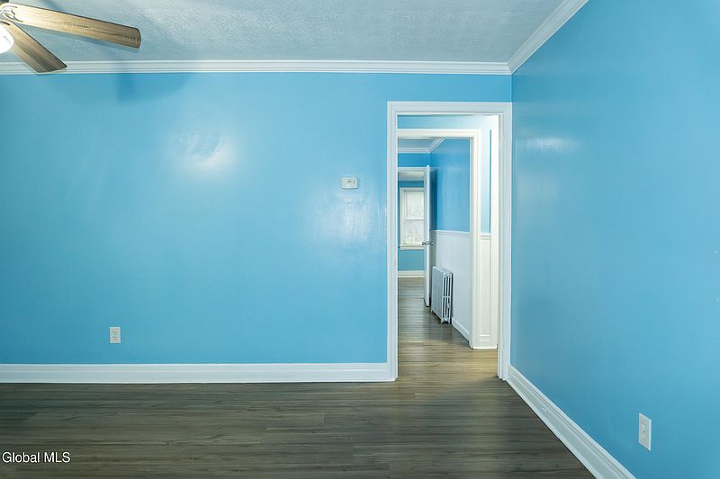 3rd image of 1311 Curry Road