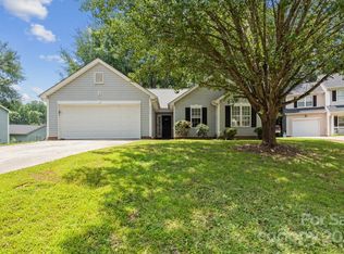 6616 Autumn Gate Ln, Charlotte, NC 28216