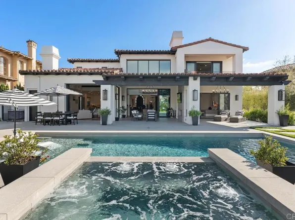 5810 Meadows Del Mar Dr, San Diego, CA 92130