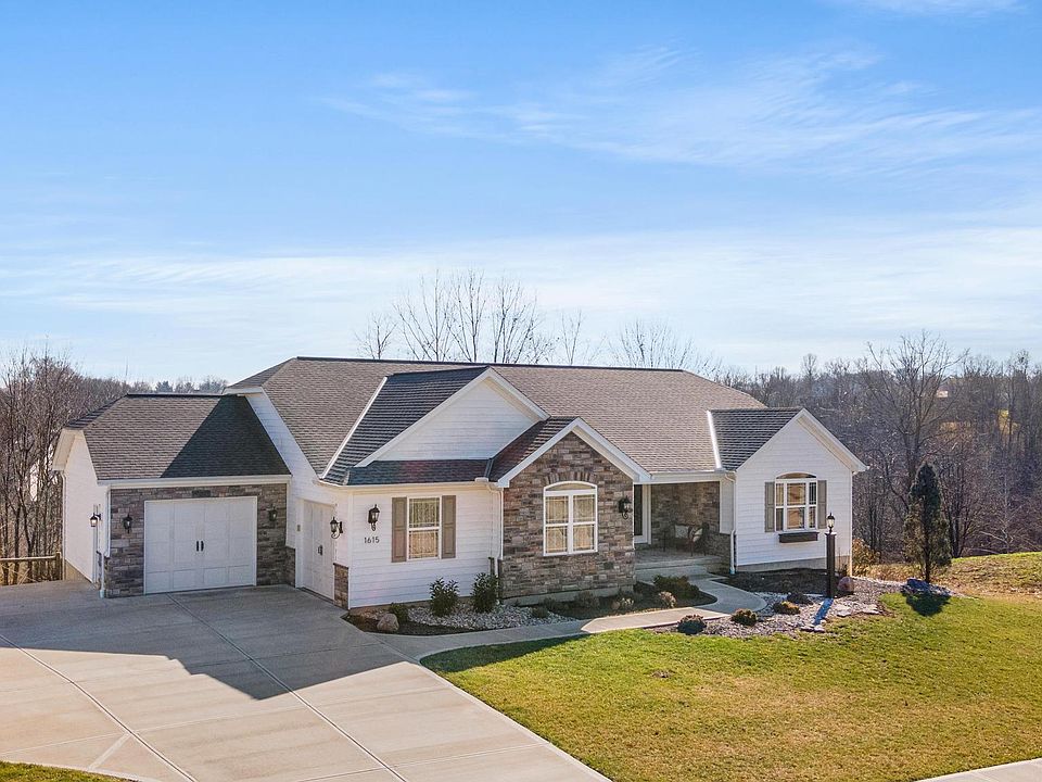1st image of 1615 Creekview Dr