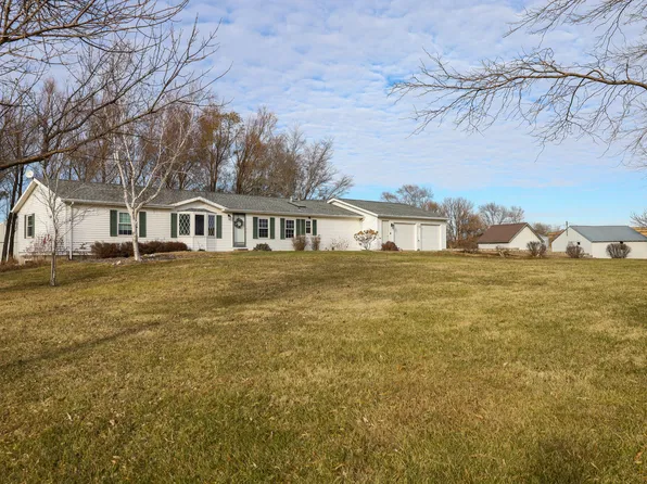 1300 450th St, Avoca, IA 51521