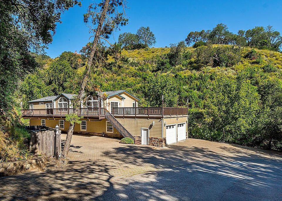 1st image of 20777 Mountain Dr