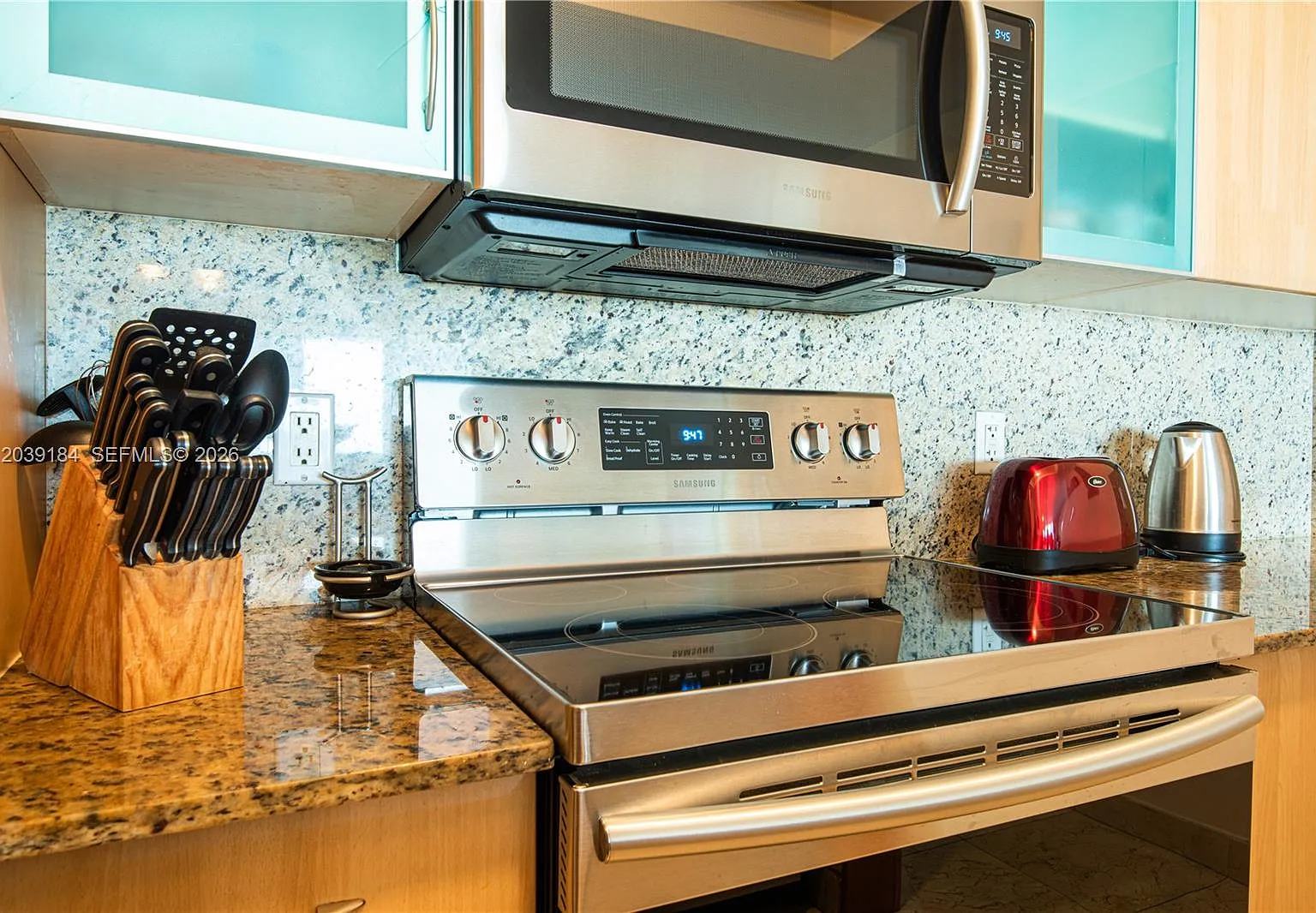King David Of Sunny Isles — Photo 4