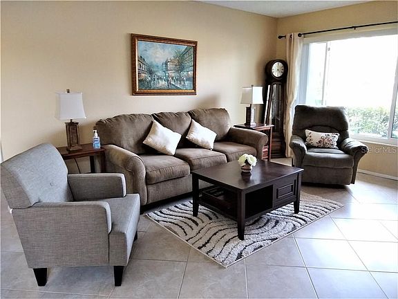 4th image of 2331 Finlandia Ln APT 1