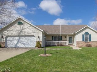 504 Jayne St, Heyworth, IL
