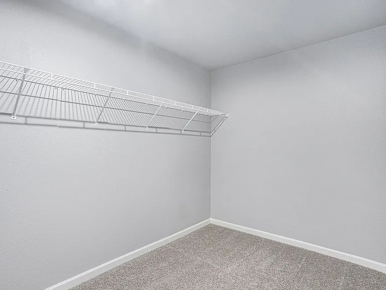 121 Mackenzie St — Photo 8