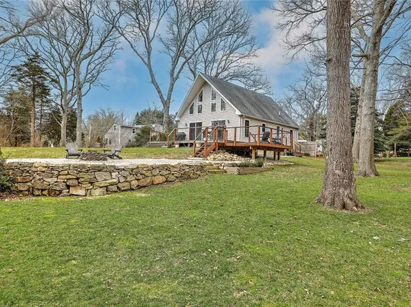 1614 Drift Rd #A, Westport, MA 02790