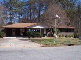 8292 Hilltop Rd, Jonesboro, GA 30236