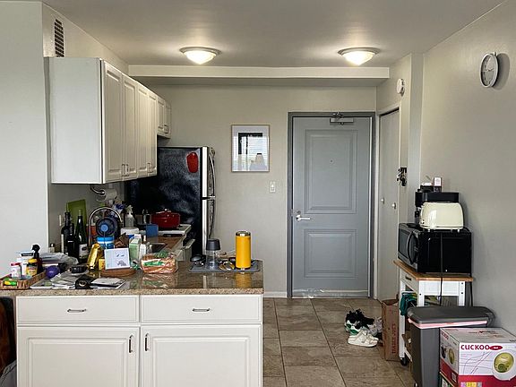5th image of 3410 N Lake Shore Dr APT 4C