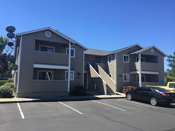 3rd image of 2677 Paloma Ave APT 3