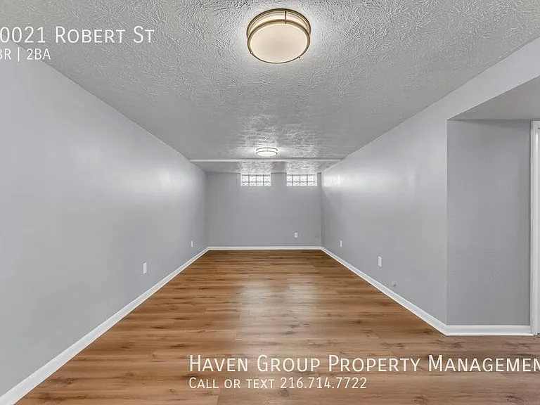 30021 Robert St — Photo 23