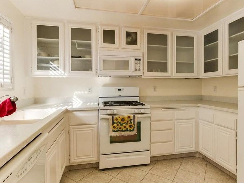 New Counter Kitchen