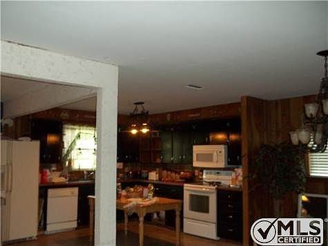 5th image of 1632 Fairfield Pike