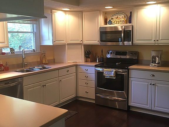 Open kitchen plank floor 