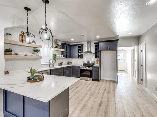 1909 W Louisiana Ave, Chickasha, OK 73018