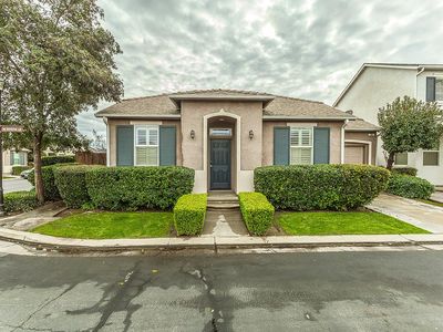704 W Riviera Ln, Clovis, CA, 93619