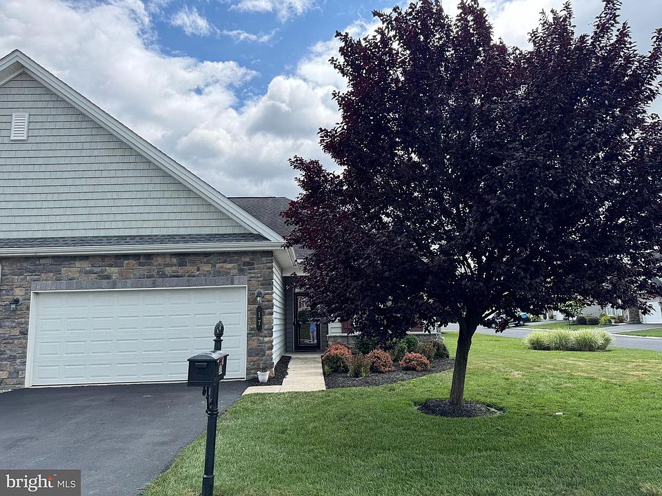 1st image of 17 Settlers Dr