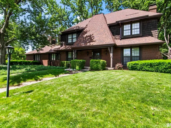 91 Pinehurst Dr, Springfield, IL 62704