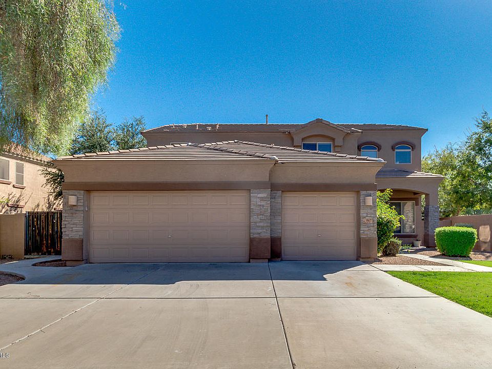 1st image of 967 E San Tan Dr