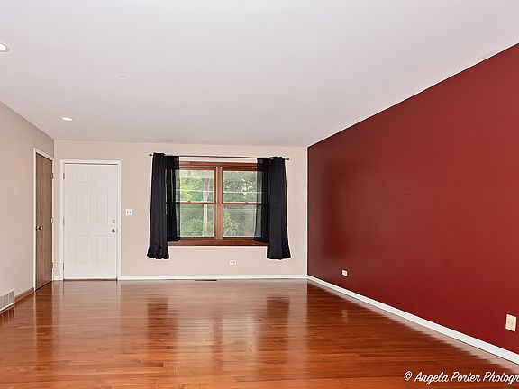 4th image of 97 N Lincoln Ave