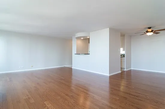 1 bed, 1000 sqft, $2,990 — Photo 4