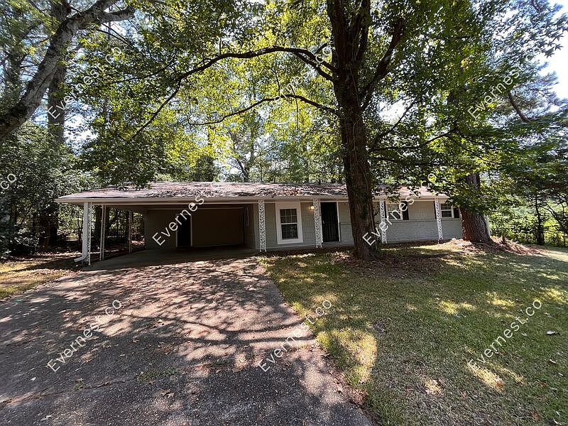 1st image of 3164 Fleetwood Dr